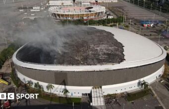 Rio de Janeiro: O teto do velódromo do Parque Olímpico pegou fogo.