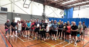 O melhor treinador de pickleball vem a Albany para ajudar iniciantes e jogadores de clubes a se familiarizarem com o esporte em crescimento.