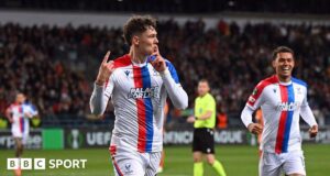 Jurgen Strand Larsson: O atacante norueguês está se destacando depois de um início difícil no Crystal Palace.
