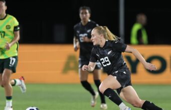 A Nova Zelândia venceu uma corajosa PNG para garantir sua vaga na Copa do Mundo Feminina