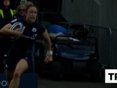 ‘Que esforço!’ – Lloyd da Escócia marca contra a Inglaterra.