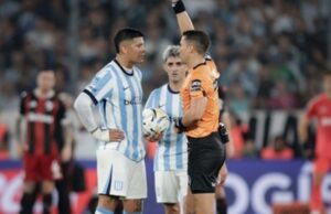 A AFA assumiu mais uma polêmica e perdoou metade da penalidade por catarata de insultos ao árbitro Zunino no Clássico x River