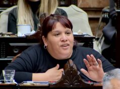 “Você passou seis horas, hoje você desmaiou”, disse a risada atrevida de Natalia Zaracho ao POLÍTICA El Intransigente de Manuel Adorni.