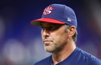 Mark DeRosa responde ao técnico do Red Sox, Alex Cora.