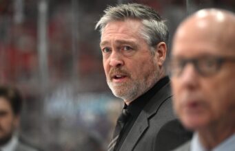 Os Islanders estão mudando de treinador faltando quatro jogos para o final da disputa dos playoffs