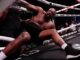 Deontay Wilder derrotou Derek Chisora em um confronto caótico.
