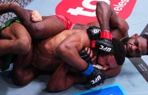Aljamin Sterling posa para uma masterclass de luta contra Yusuf Zalal.