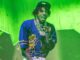 Fãs de YoungBoy transformam teatro em show “YoungBoy USA”