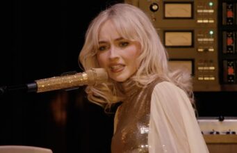 Sabrina Carpenter pede desculpas por confundir os ‘cânticos comemorativos’ dos fãs com yodeling durante momento embaraçoso no Coachella