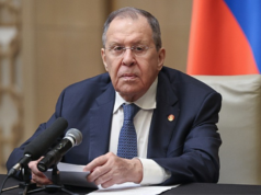 Lavrov diz que o Irã tem o direito inalienável de enriquecer urânio, desafiando Trump