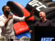 Jon Jones enviou sinais confusos sobre a aposentadoria, deixando a porta de retorno do UFC aberta.