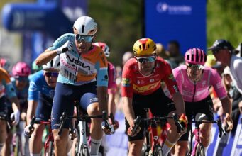 Pays de la Loire Tour: Ethan Vernon corre para a terceira vitória da temporada na etapa 1