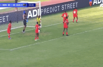 Kerr marcou seu 75º gol pela Austrália. Não poderia ser mais fácil
