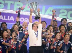 Poucos dias depois, o técnico japonês conquistou a Copa da Ásia