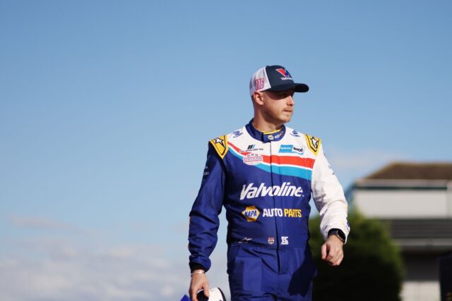 ashley-sutton-napa-racing-uk-f.jpg