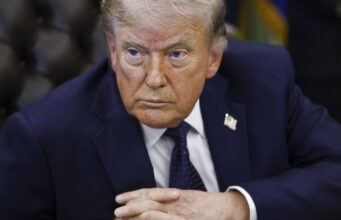 Conferência de imprensa: Trump diz que suspeito escreveu manifesto anticristão