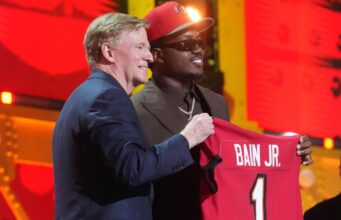 Melhores e piores escolhas do Draft da NFL de 2026: diretoria da Renner vs equipe da NFL
