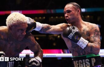 Regis se aposentou do Progress Boxing depois de perder para Connor Bean.