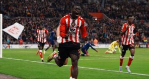 Sunderland já está em negociações para contratar um atacante melhor que Broby