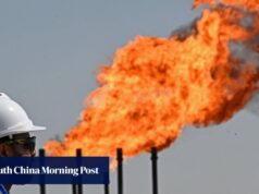 Os preços globais do petróleo atingiram o máximo em quatro anos devido aos receios de que a guerra no Irão pudesse piorar.