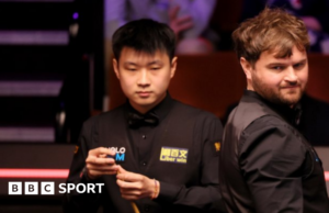 Campeonato Mundial de Snooker: Zhao Xintong lidera Liam Highfield por 5-4 na primeira rodada