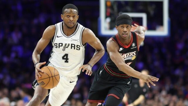 deaaron-fox-spurs.jpg
