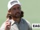 Fleetwood sobe na tabela de classificação com uma águia em 15.