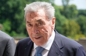 A lenda do ciclismo Eddy Merckx (80) está novamente no hospital com uma infecção no quadril.
