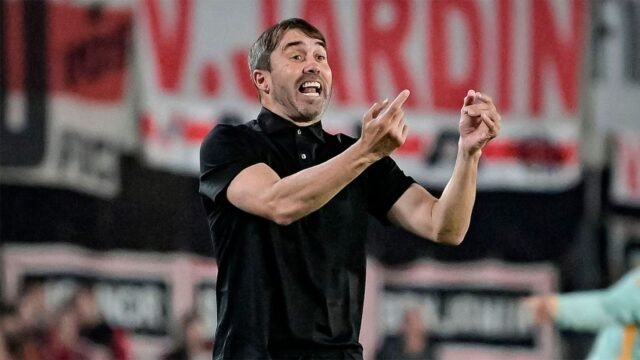 eduardo-chacho-coudet-river-550284-120519.jpg