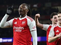 O Arsenal poderia aceitar uma oferta de £ 80 milhões pela estrela inglesa