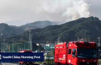 O Japão evacuou milhares de pessoas para locais mais seguros com a ajuda de centenas de bombeiros para controlar os incêndios florestais.