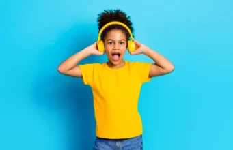 Estudo descobre níveis perigosos de chumbo em roupas infantis