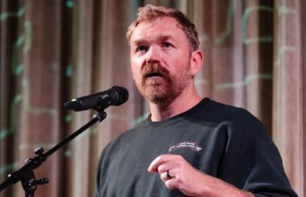 O candidato do Senado do Maine, Graham Platner, pede desculpas por usar ‘palavra com R’