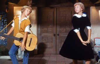 Hayley Mills relembra a época em que ela e seu substituto de ‘Parent Trap’ namoraram uma estrela do rock
