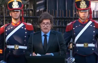 Xavier Miley, acompanhado de seu gabinete, lidera o evento Dia dos Veteranos e Caídos nas Malvinas POLÍTICA El Intransigente.