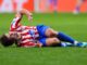 pênalti para o Atlético de Madrid e uma pancada que o forçou a sair contra o Arsenal