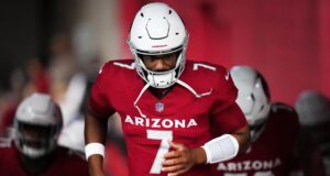 Cardinals QB Jacoby Brissett planeja se reportar ao minicamp em meio a disputa contratual