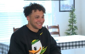 Josiah Molden, do West Linn, quer trilhar seu próprio caminho com os Ducks.