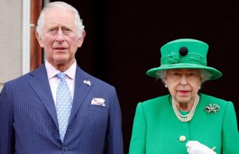 Rei Charles homenageia Rainha Elizabeth II em emocionante discurso de aniversário de 100 anos