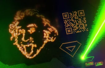Cientistas esculpem Einstein em cristal usando apenas luz