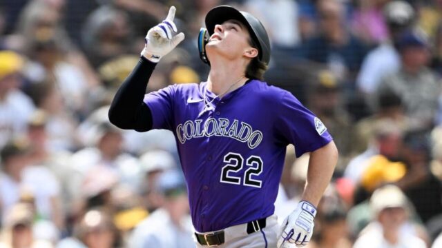 mickey-moniak-rockies.jpg