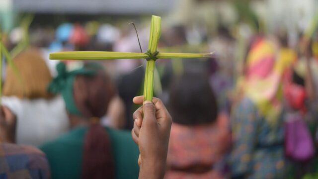 nigeria-christians-cross.jpg