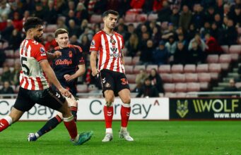 Lee Brees teve que deixar a estrela do Sunderland, que foi superada por Anderson