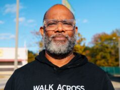 Pastor Corey Brooks: Meu corpo não conseguia terminar a caminhada. Mas nosso trabalho é para crianças. Em Chicago, isso deve continuar.