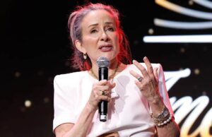 Patricia Heaton pede à esquerda para moderar a retórica após o tiroteio na WHCA