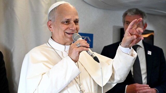 pope-leo-xiv-flight-fox-news-001.jpeg