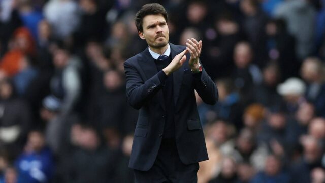 rangers-manager-danny-rohl-applauds-fans-after-the-match.JPG