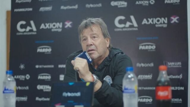 ricardo-zielinski-en-conferencia-de-prensa-2124890.jpg