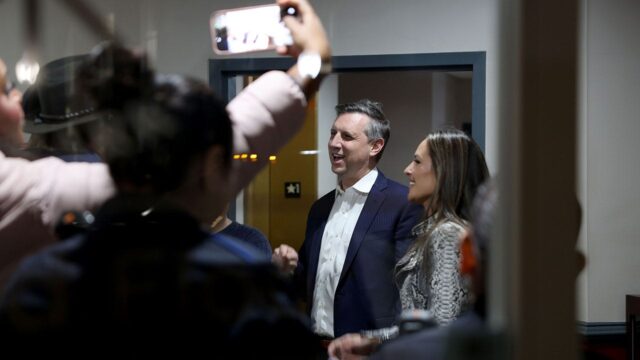 seth-magaziner-rhori-2.jpg