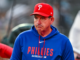 Rob Thomson, gerente de marca dos Phillies: aspirante a candidato ao NL East dividido entre o pior time do beisebol em 2026